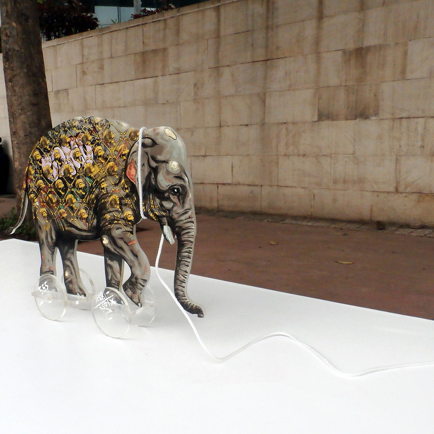 elephants animal sumatra WWF indonesia installation trojan Exhibition 