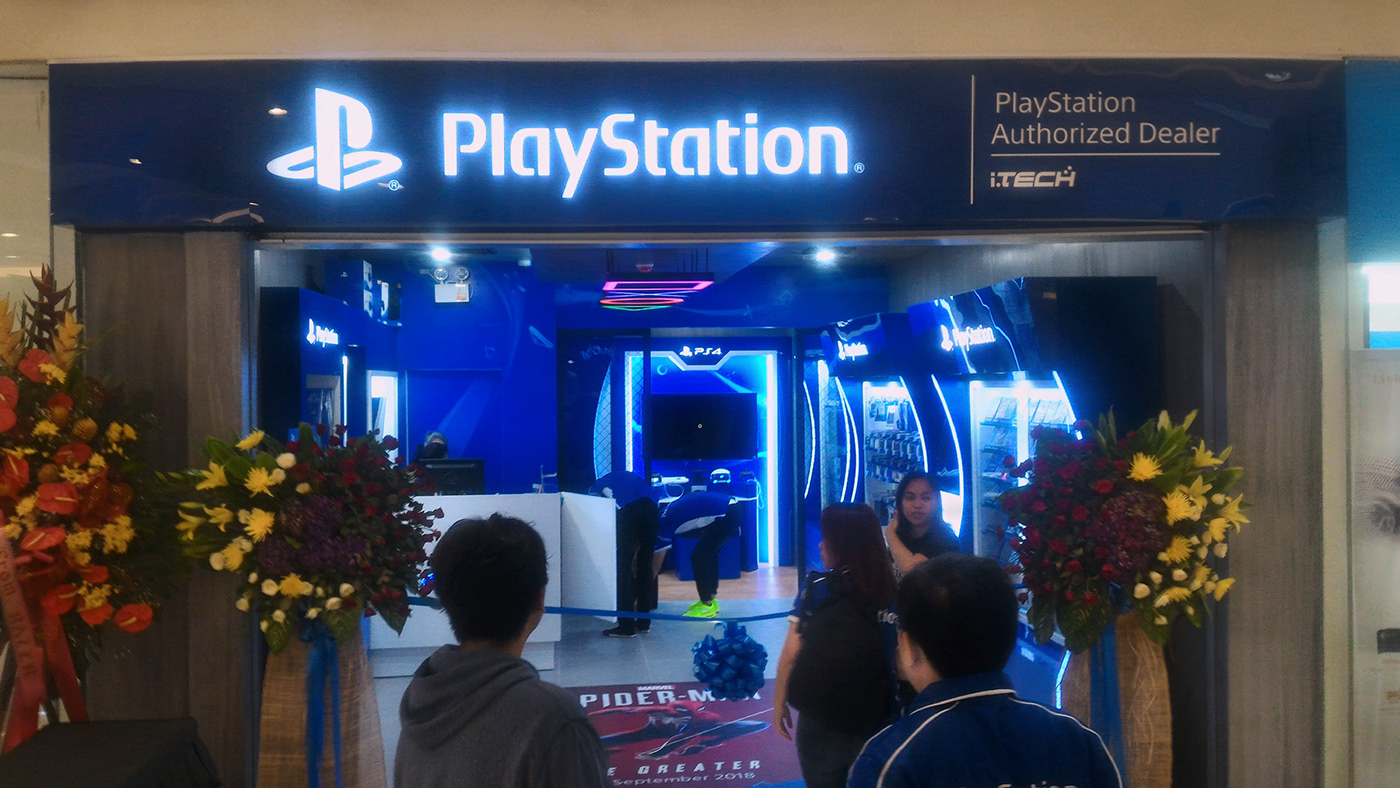 playstation commercial space Store Concept industrial design  interior design  philippines store design Visual Merchandising