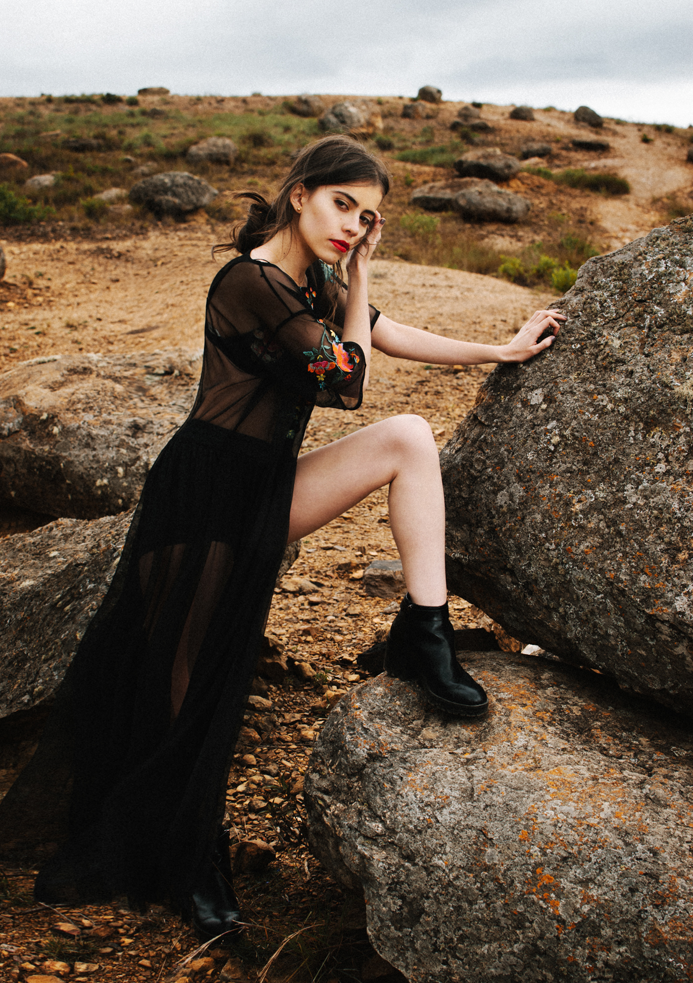 Fashion  styling  Photography  clothes editorial shooting desert
