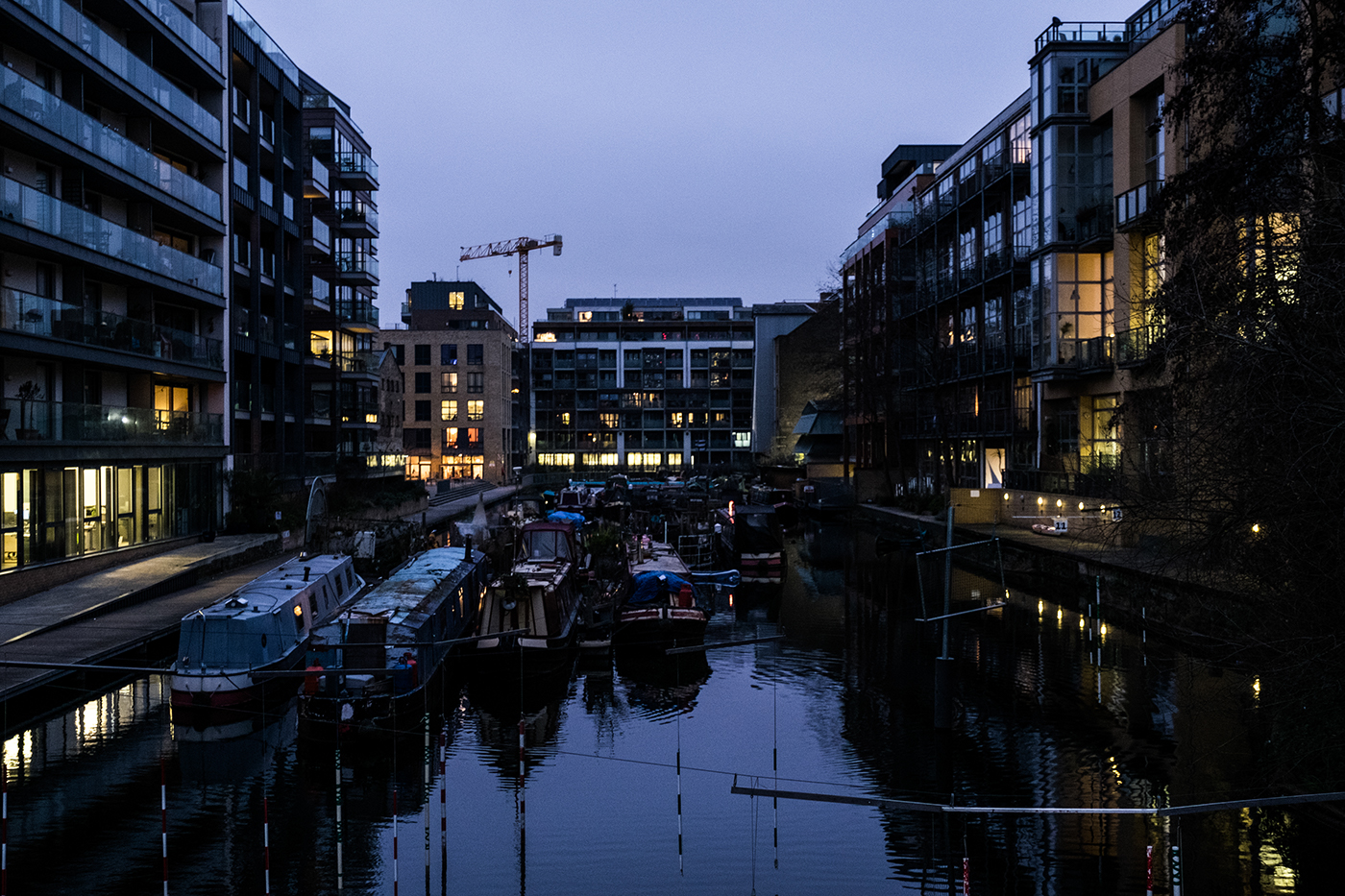 London Photography  street photography canal boathouse lifestyle streetart