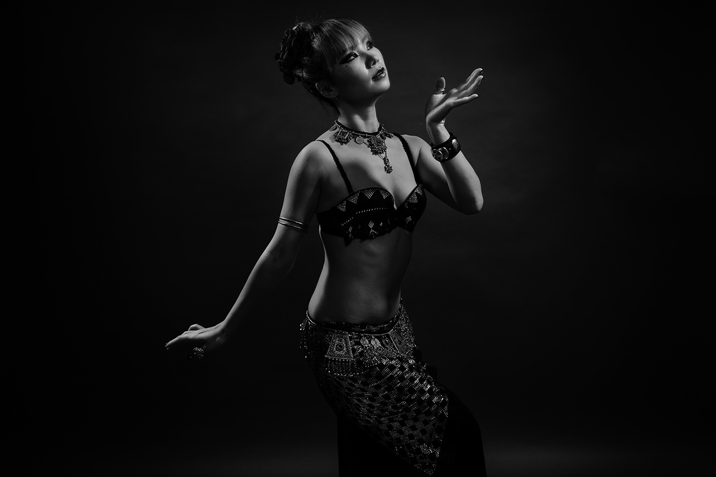 tribal Fusion Belly dance DANCE   miu black & white b&w studio Studio Photography