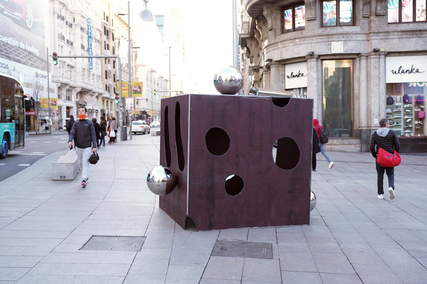 art cube Fair installation madrid sculpture steel Street Urban urvanity 