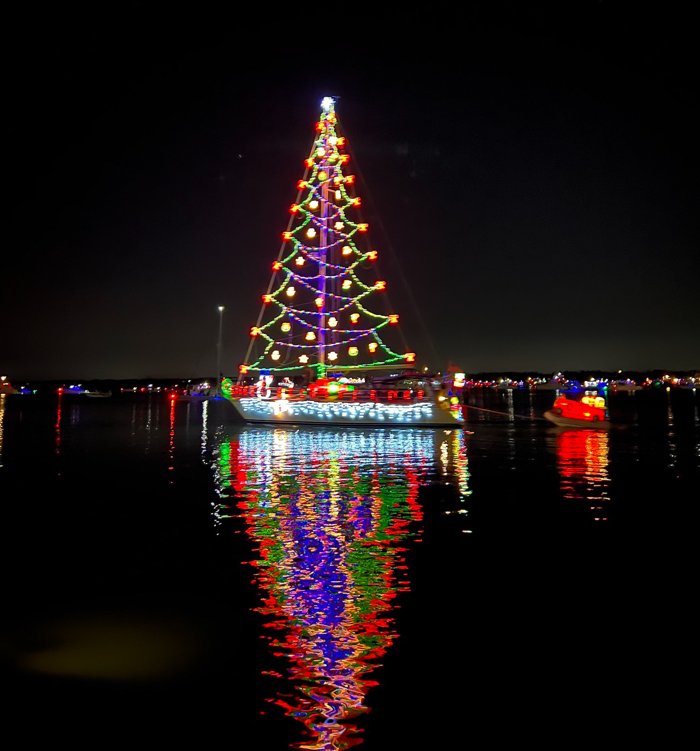 boating Christmas Enchanted Airlie holiday lights NC Holiday Flotilla north carolina Wilmington NC wrightsville beach Zambelli fireworks