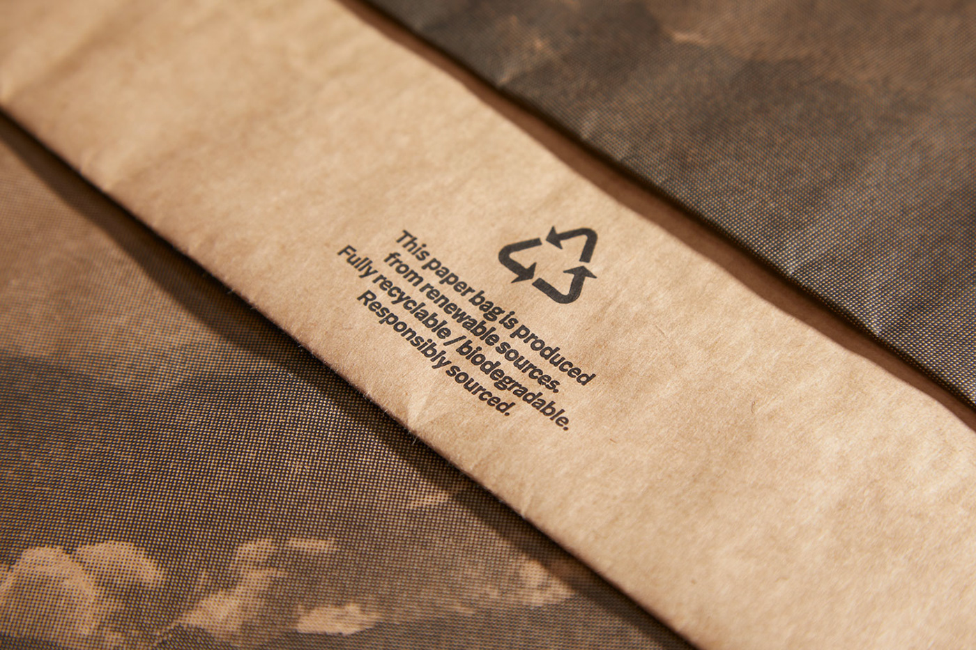 E-commerce shipping packaging made form sustainable and eco-friendly recyclable kraft cardboard.