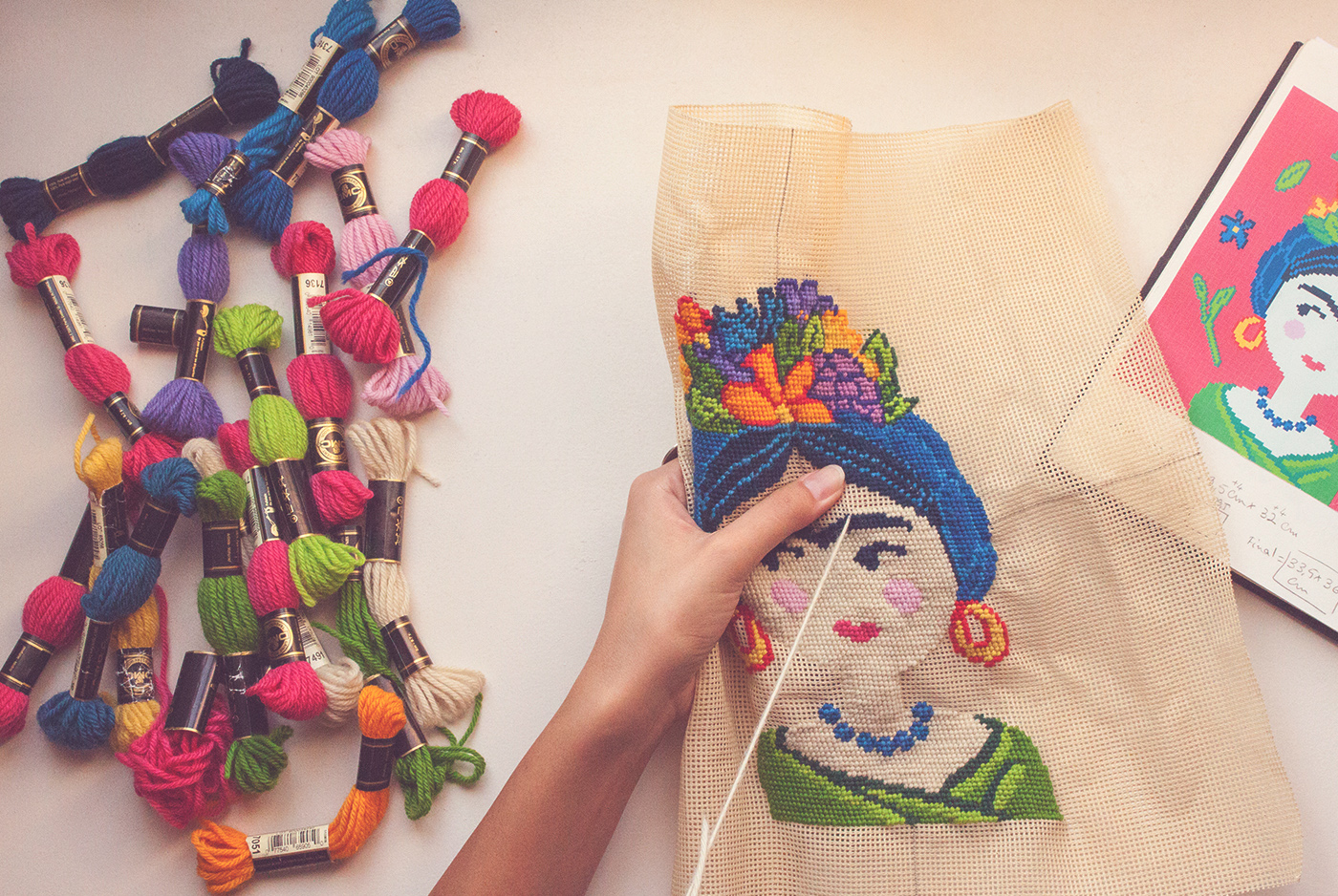 Embroidery frida kahlo canevas canvas handmade colorful mexico Mexican artist painter egypt cairo color art