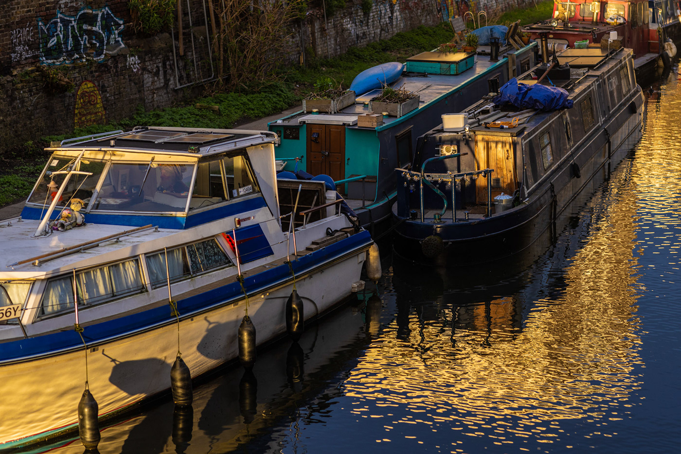 London Photography  photographer Shane Aurousseau canal Canalside narrowboats Waterways Waterways & Canals waterways of Britain