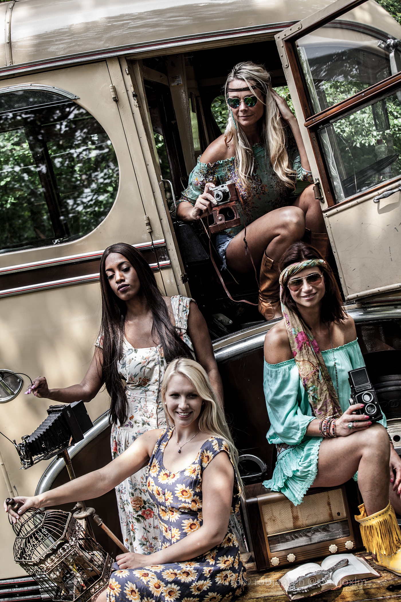 models +models+ bus Old bus fotofair 2016 beauty girls