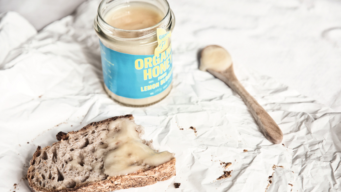 branding  Food  honey identity ILLUSTRATION  jam jar Label Packaging typography  
