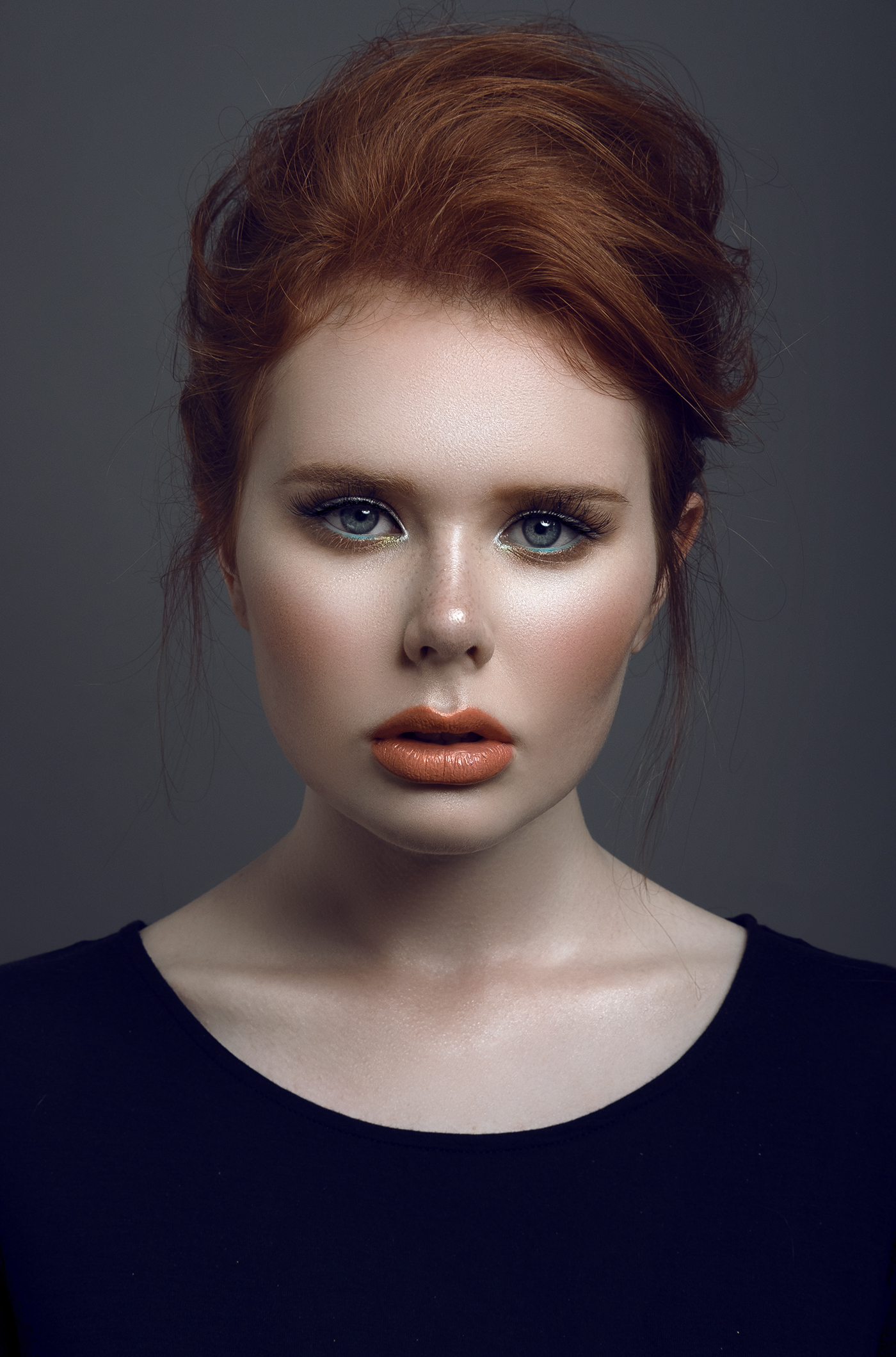 makeup portrait model girl eyes glow Glitter