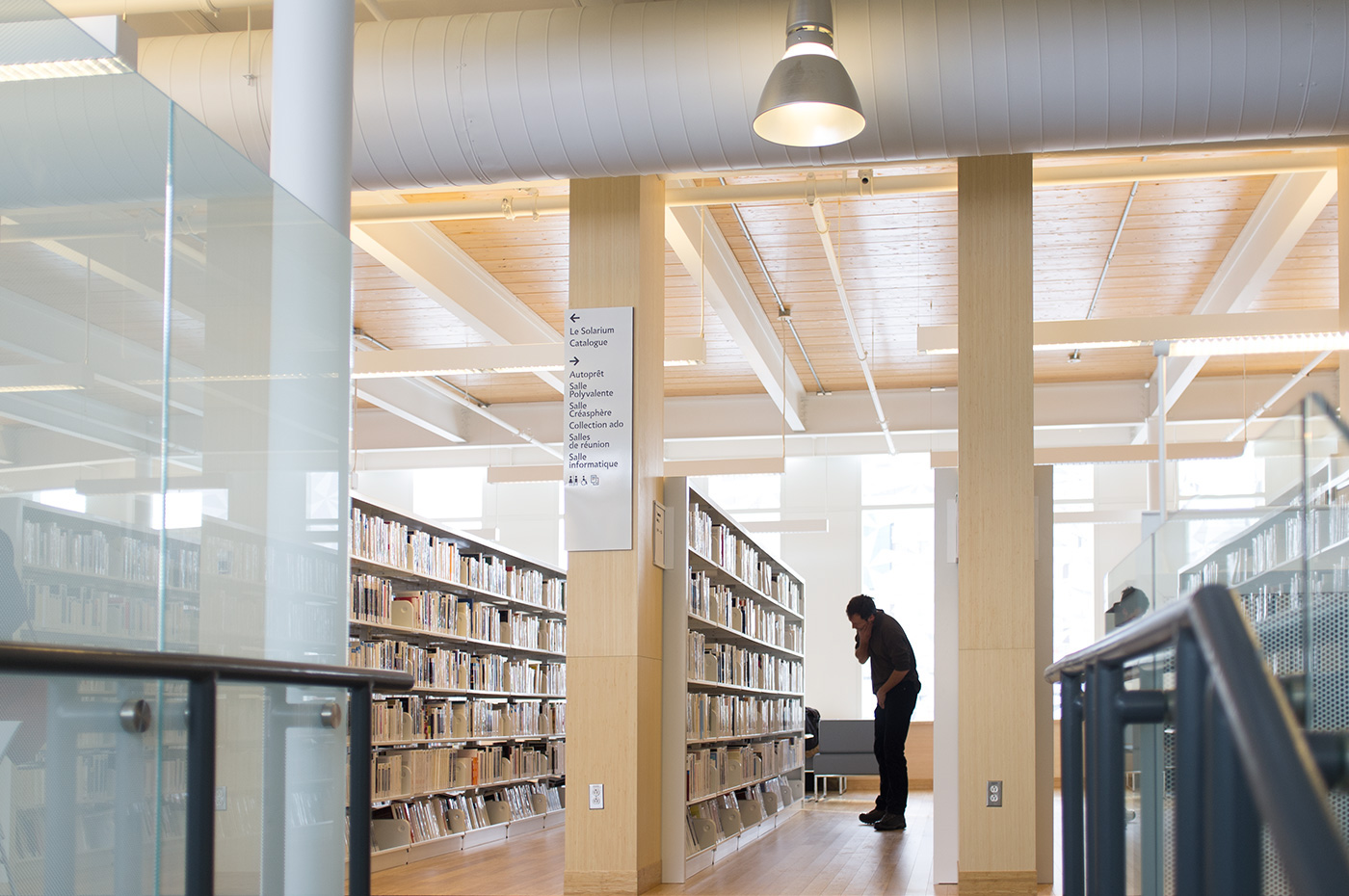 Marc-Favreau signalétique Signage Monreal bibliothèque library signalisation