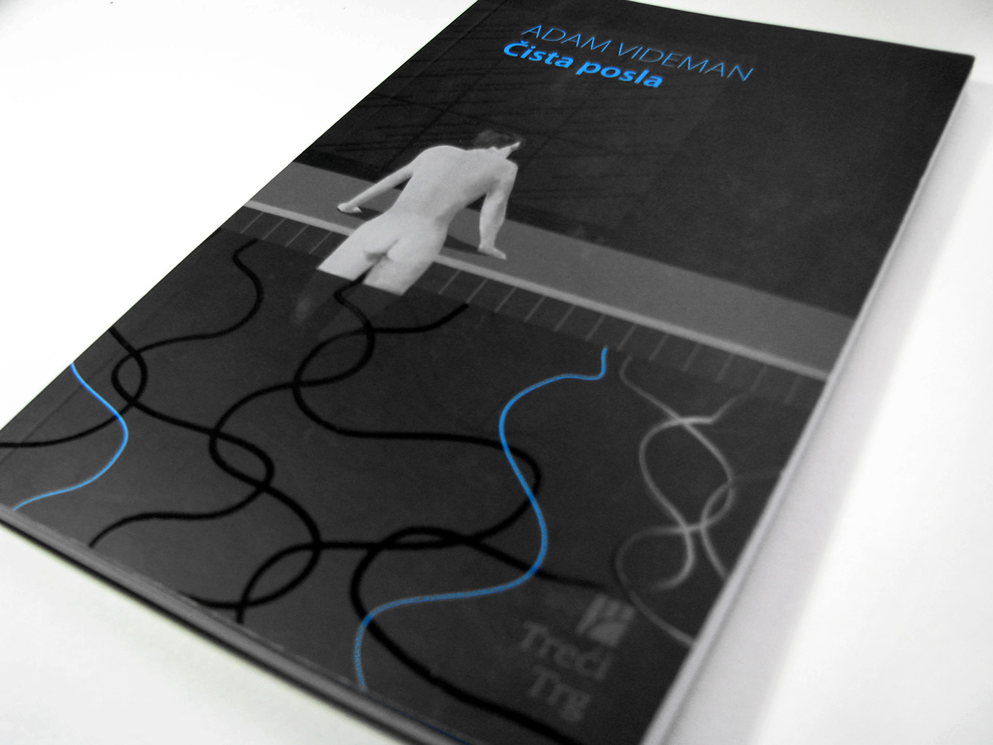 Book Cover Design book uv-spot pantone minimal black bilingual