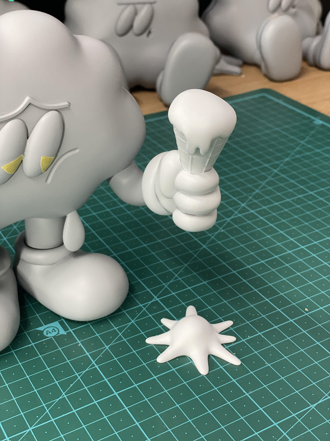 art toy arttoy designertoy resintoy Collection 3dmodeling rendering clouds emotion Character ice cream artworks