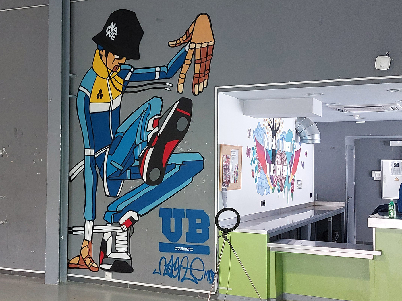 bboy breakdance hip hop madrid Mural naone parla spray Spray Art urban art