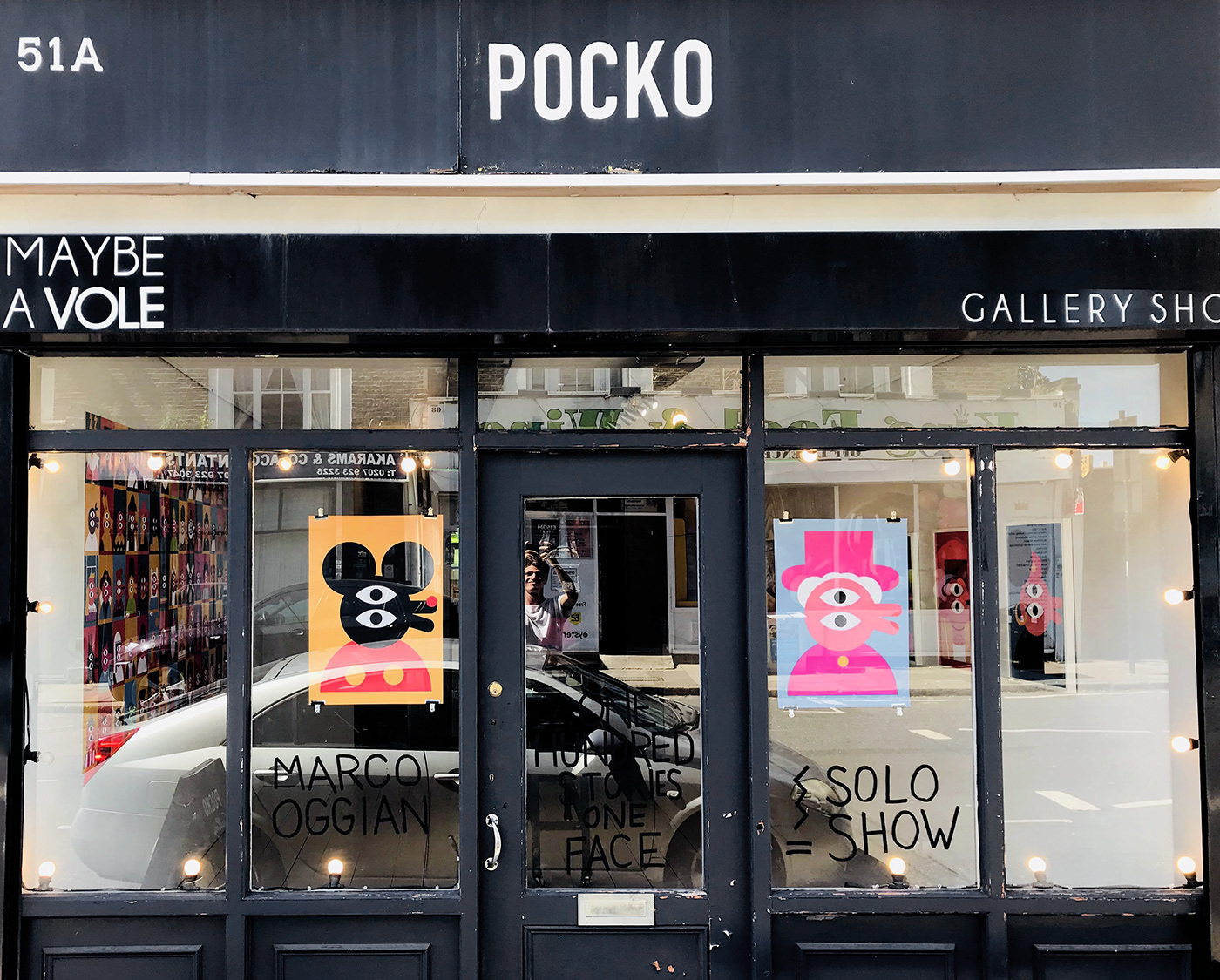 Pocko face London gallery queen elizabeth simplicity characters eyes vernissage Exhibition  vr