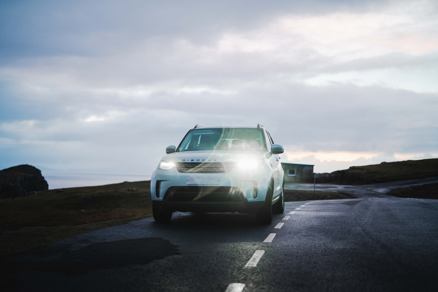 Land Rover discovery scotland car 4x4 higland UK photo Isle of skye neist point