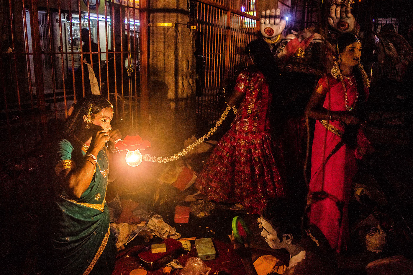 Photography  candidmoments India southindia asia Documentary  artists Performers backstage streetphotography