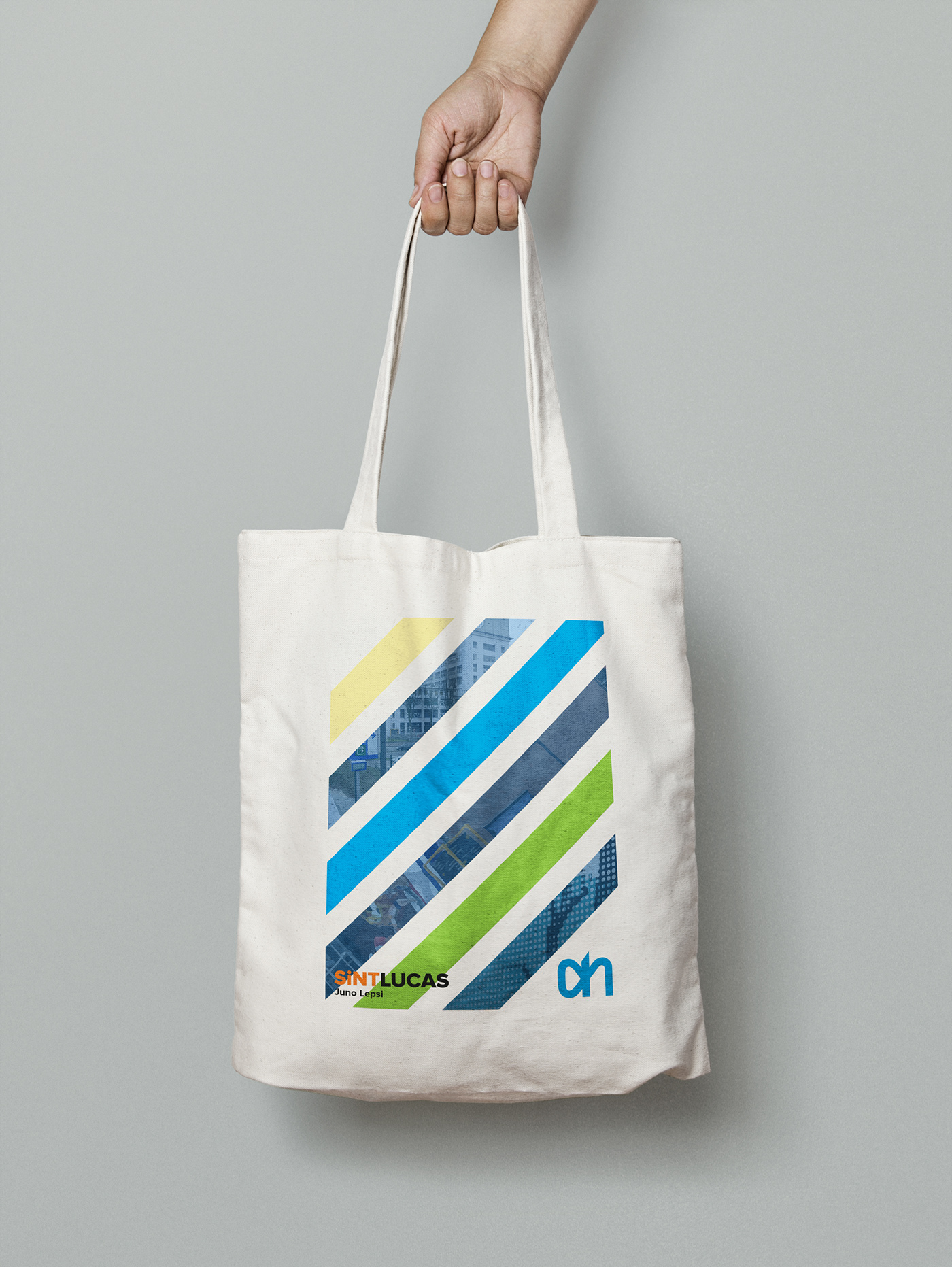 Toto Bag on Behance