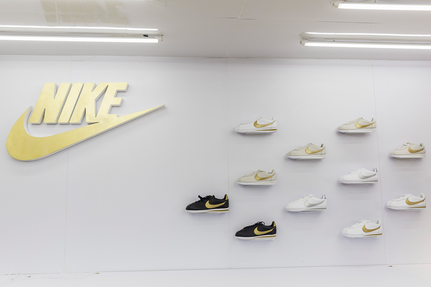 Nike Experience design Stand sneaker White customization music services expo