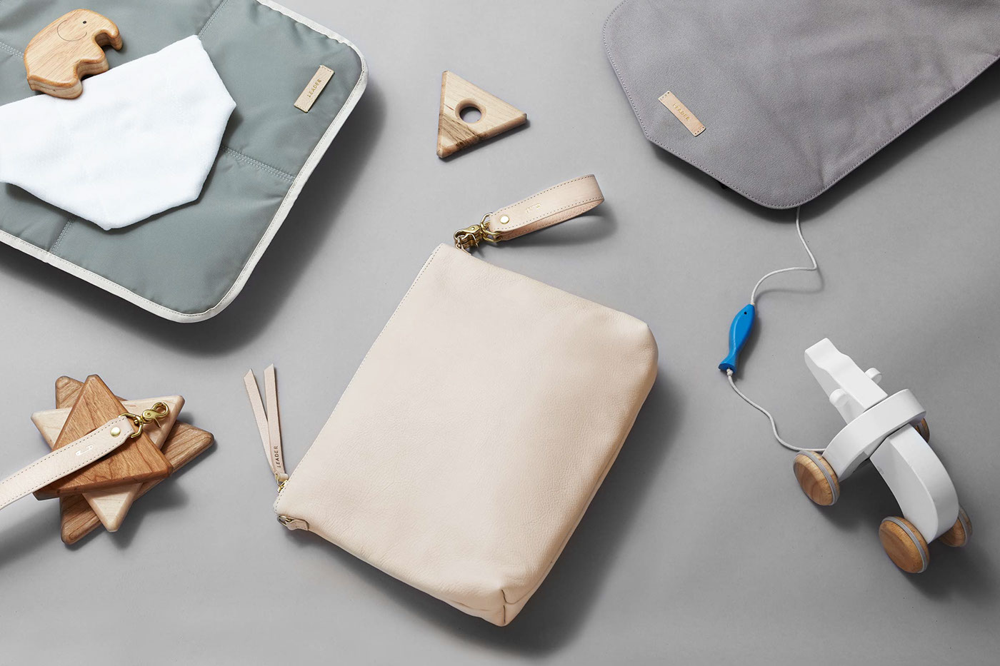 Leader Bag Co. | Diaper Bag Designs :: Behance