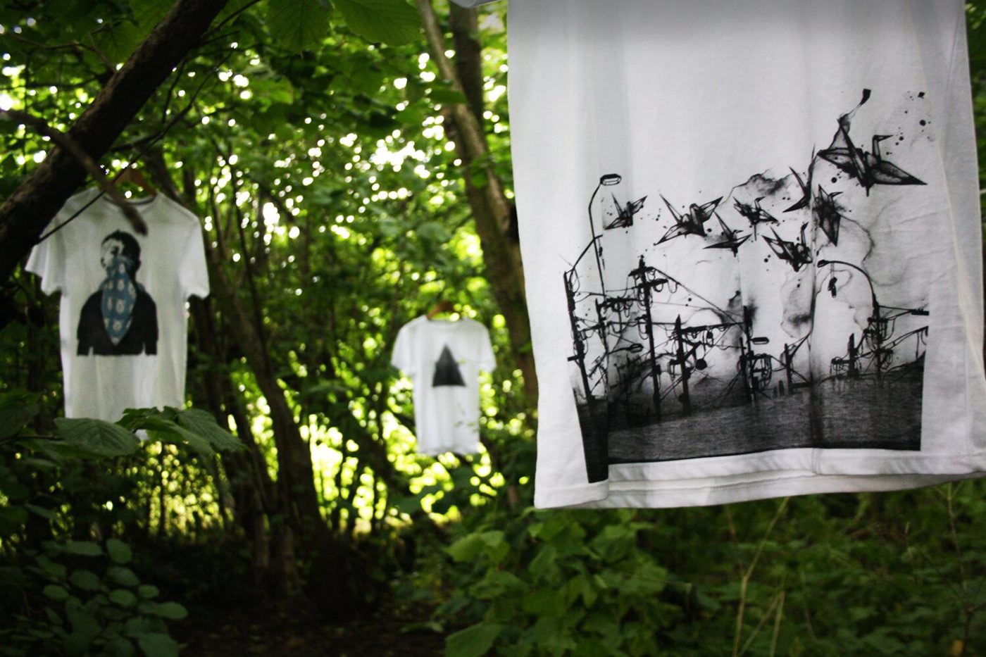 tshirt Illustrator Nanami Cowdroy screen print silk screen print Clothing Label designs textile summer dolk T Shirt