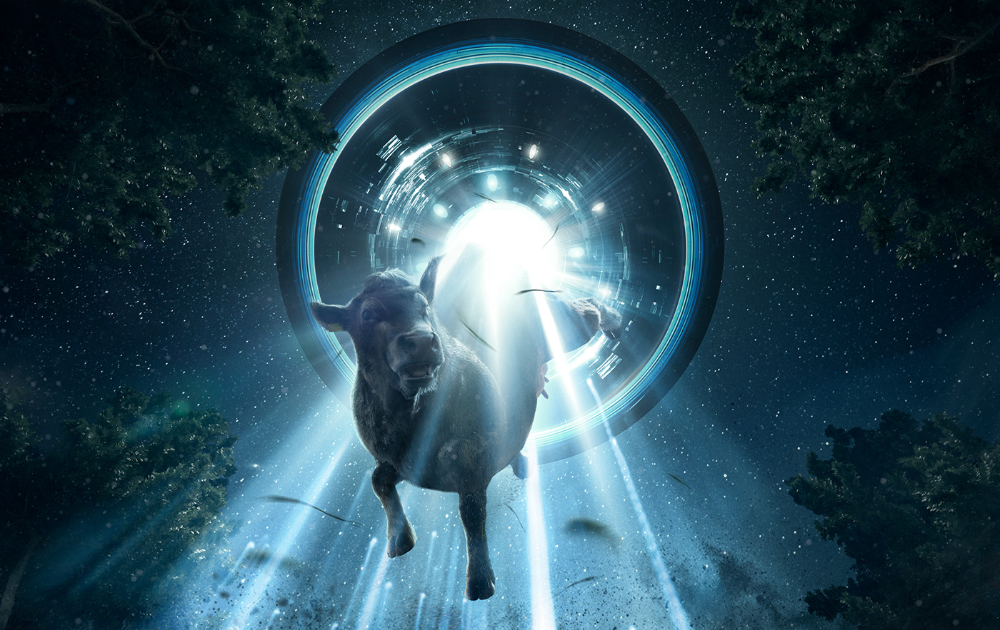 Abduction alien aliens cow Digital Art  farm OVNI ovnis sci-fi UFO