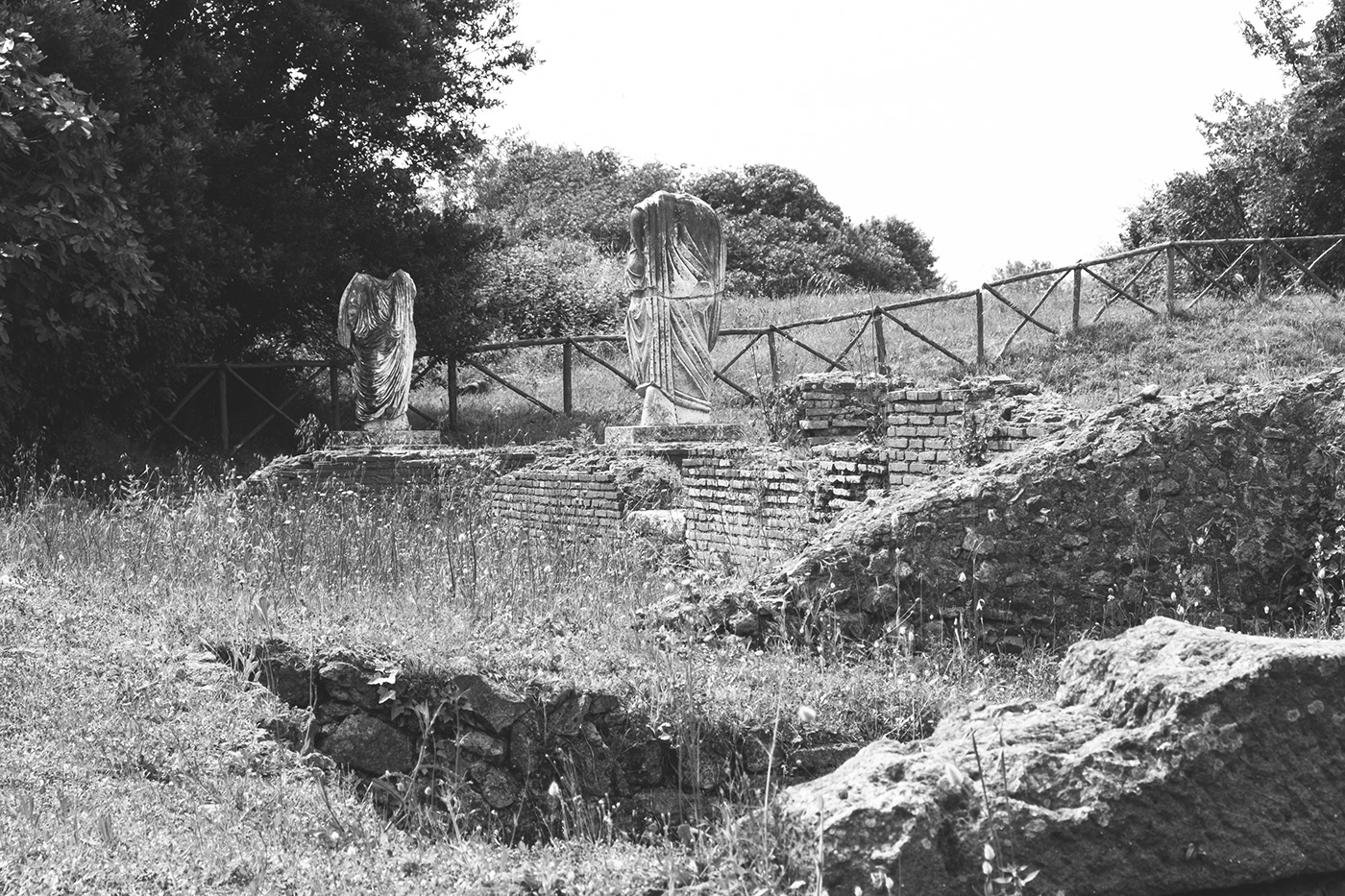 Ancient colors history ostia portaraits remains Romans ruins