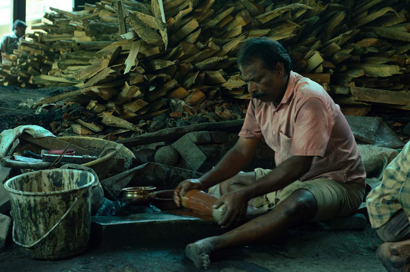 kerala kerala tourism handicraft artisan Blacksmith dark India traditional Art and Craft metalwork