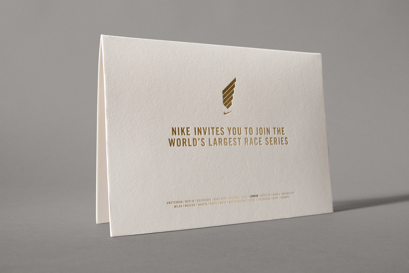 Nike Happycentro kirigami papercut invite