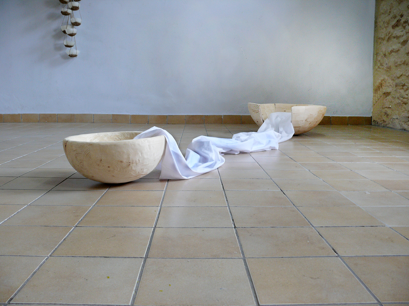 sculpture installation Fine Arts  Bellas artes wood fabric White escultura instalación arte conceptual