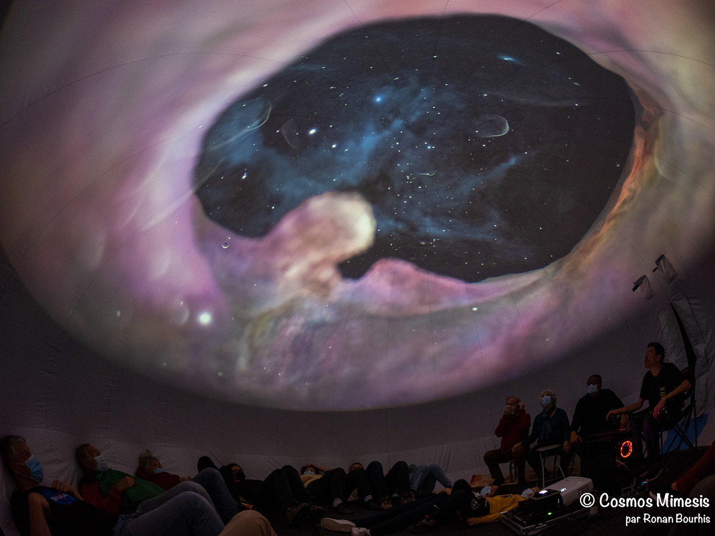 Astronomie astronomy cosmos fulldome immersive experience jour de la nuit Loire-Atlantique planetarium