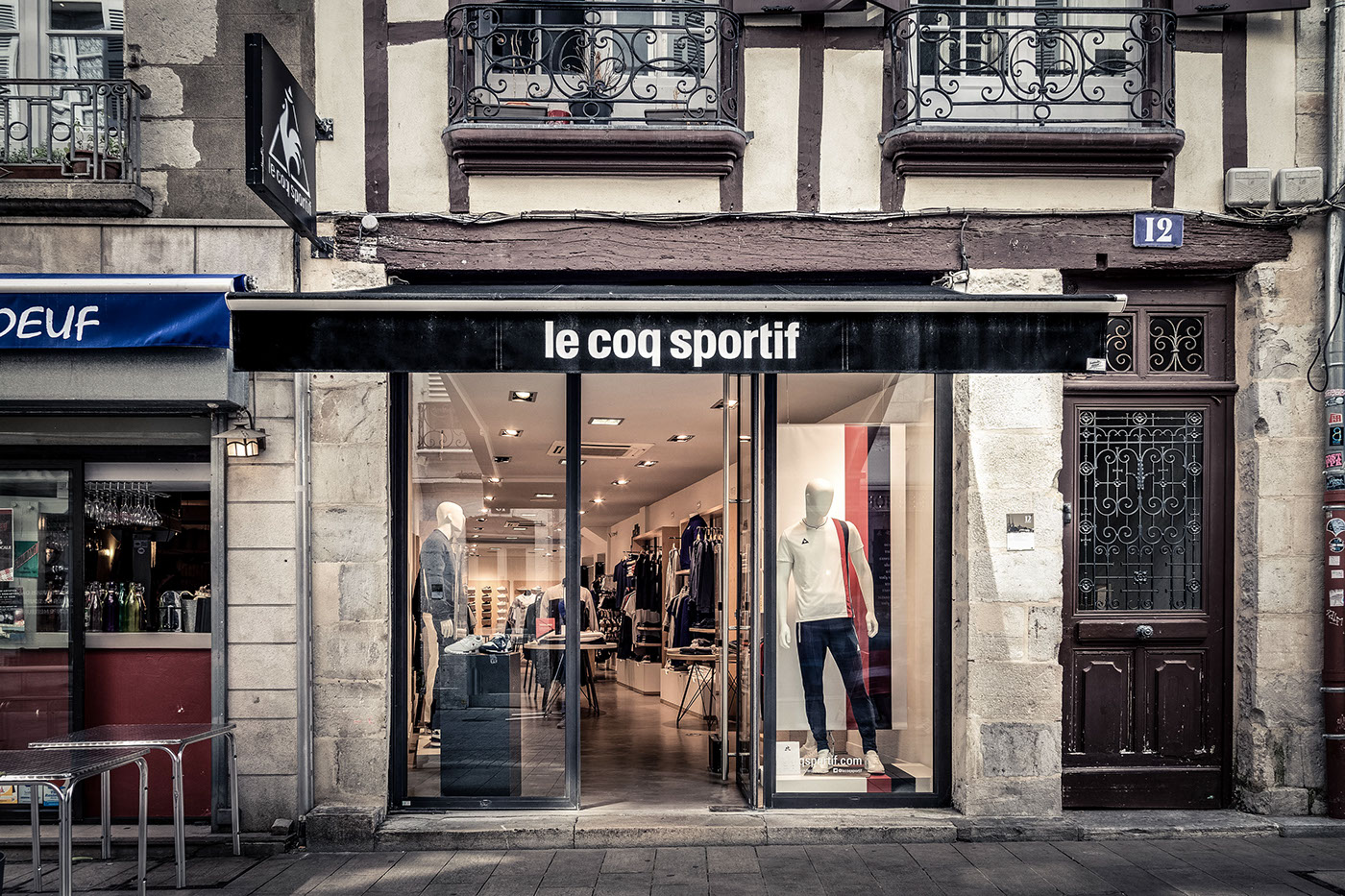 Sportswear shop closes Canon Le Coq Sportif commercial Biarritz shoes