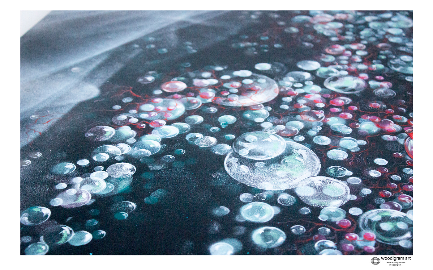 Bubbles world bubbles woodigram heart canvas airbrush Graffiti oil molecule