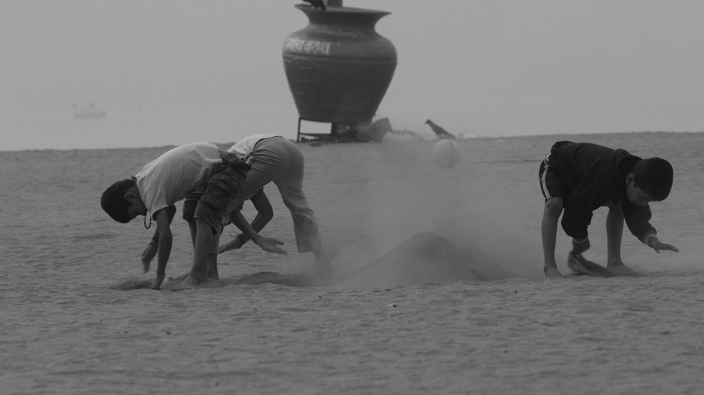 beach MUMBAI Photography  Sea Gulls humans of