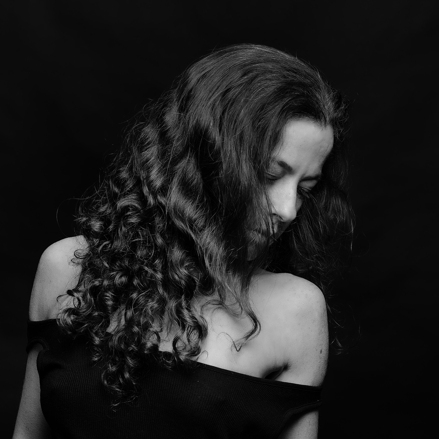 perfume woman portrait studio Photography  Black&white