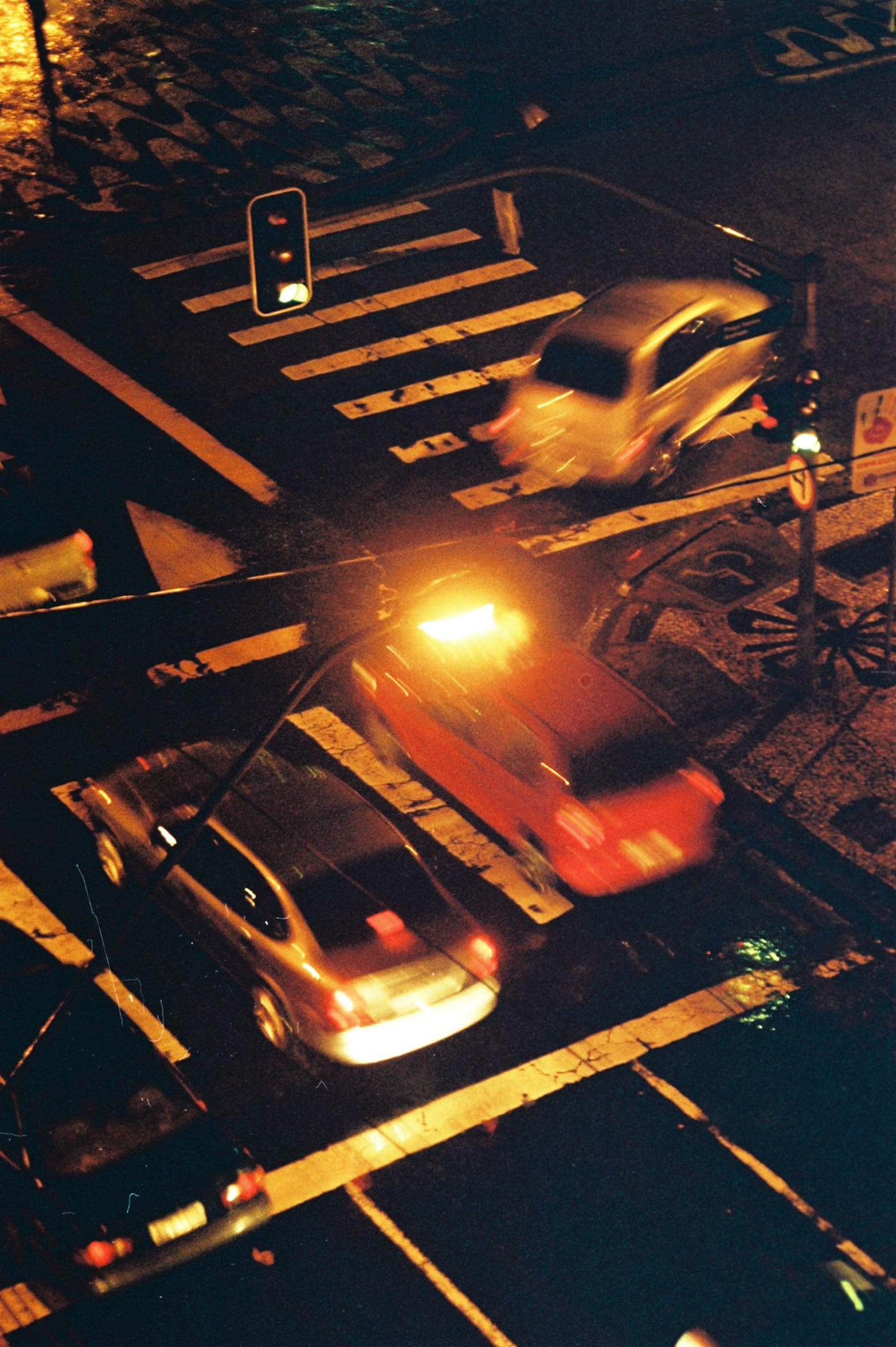 street photography color night 35mm film analog photography analogica concept film photography Fotografia kodak