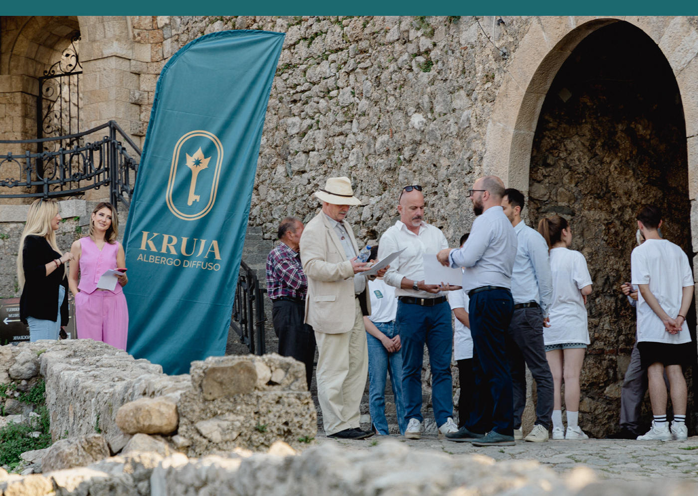 albergo hotel tourism Albania agihaxhimurati italia Castle fortress diffuso   kruja