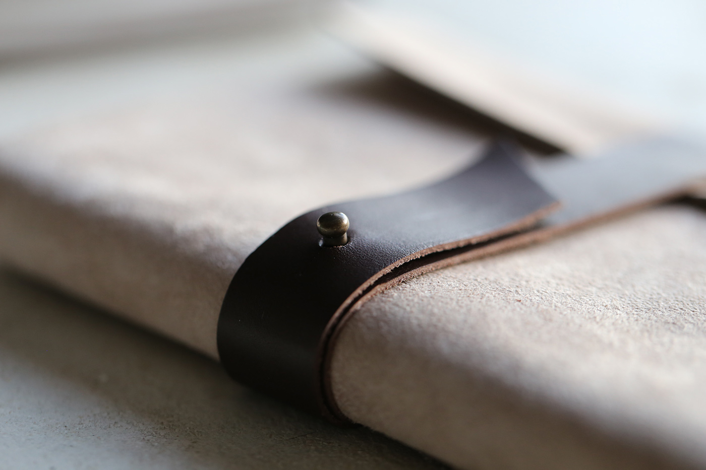 Carnet notebook handmade artisanal cuir leather paper papier reliure reliure copte
