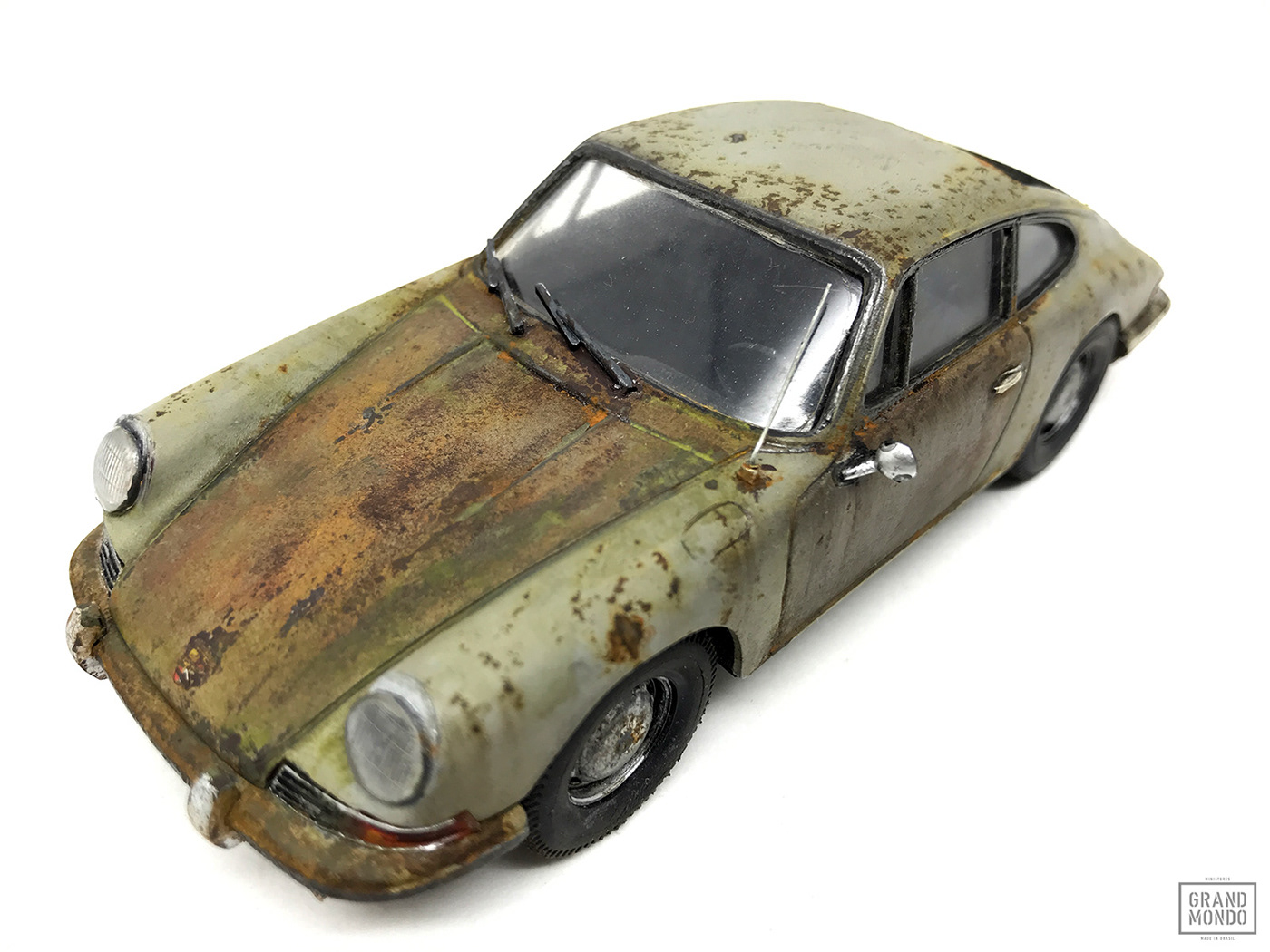 Miniature Diorama abandoned Porsche automotive   scale model art grandmondo handmade process