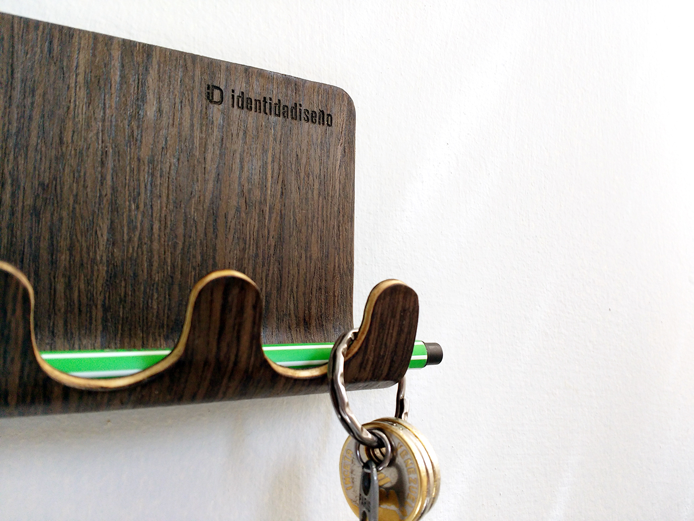 key holder bentwood wood design venezuela Venezuelan diseñovenezolano