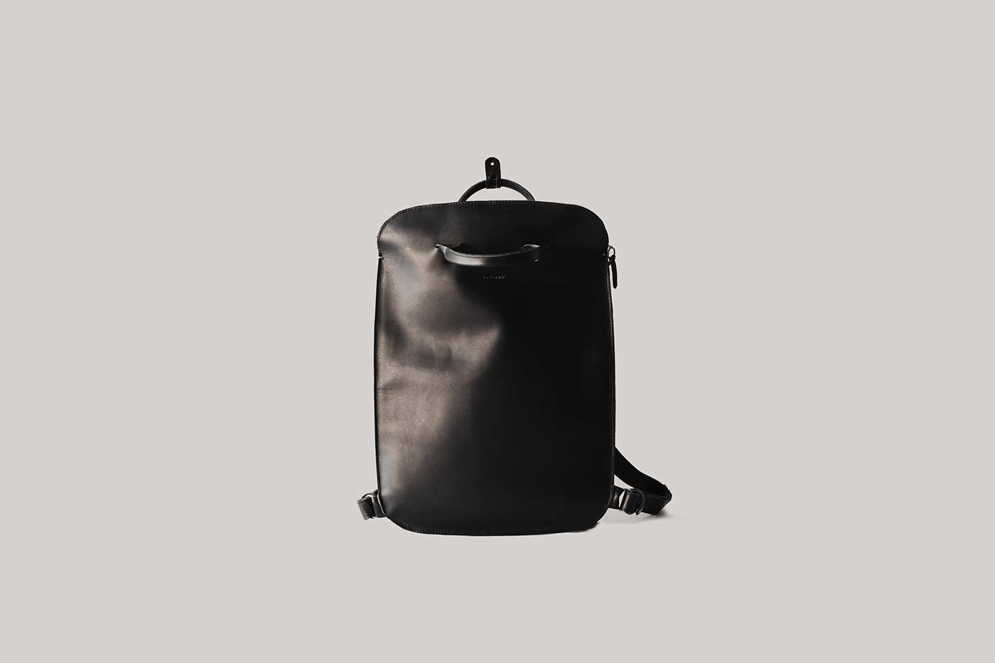 adolfo navarro backpack bag case leather mexico minimal product design 