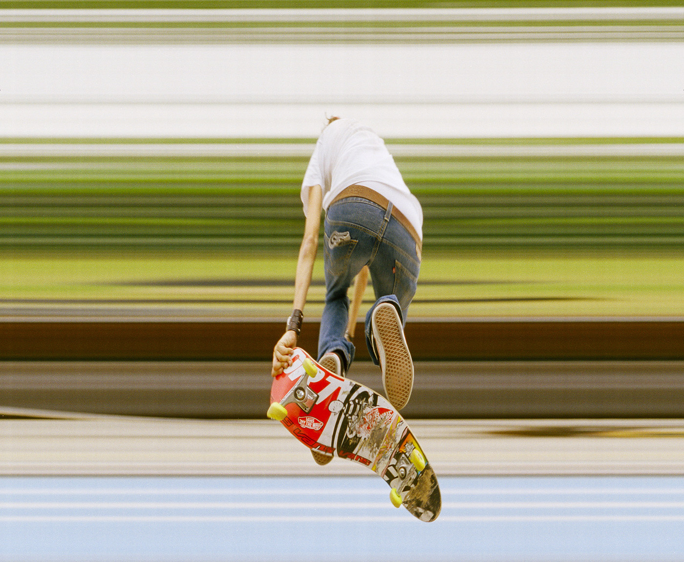 synchroballistic skateboarding analog Film   photo finish photofinish skateboard skate sport slitscan