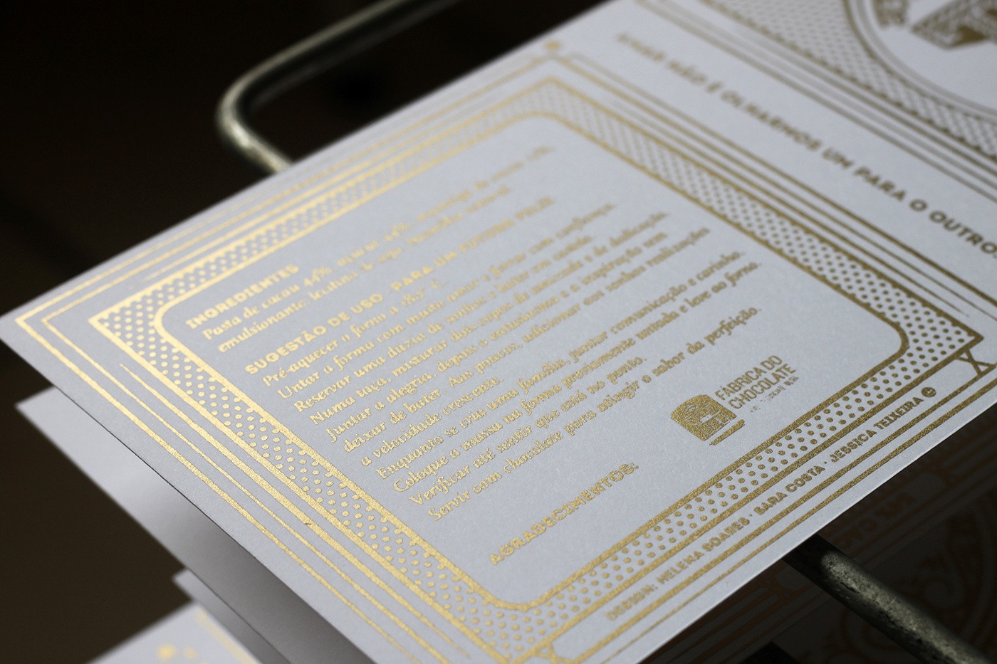 wedding chocolate package embalagem silkscreen serigrafia convite Invitation stationary gold Dourado golden ticket bilhete dourado
