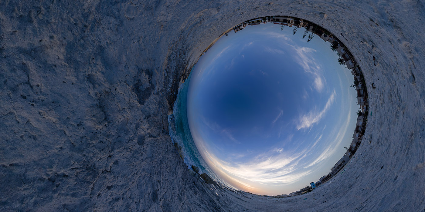 supermoon bloodmoon eclipse sea egypt alexandria mediterranean panorama 360pano Virtual reality vr