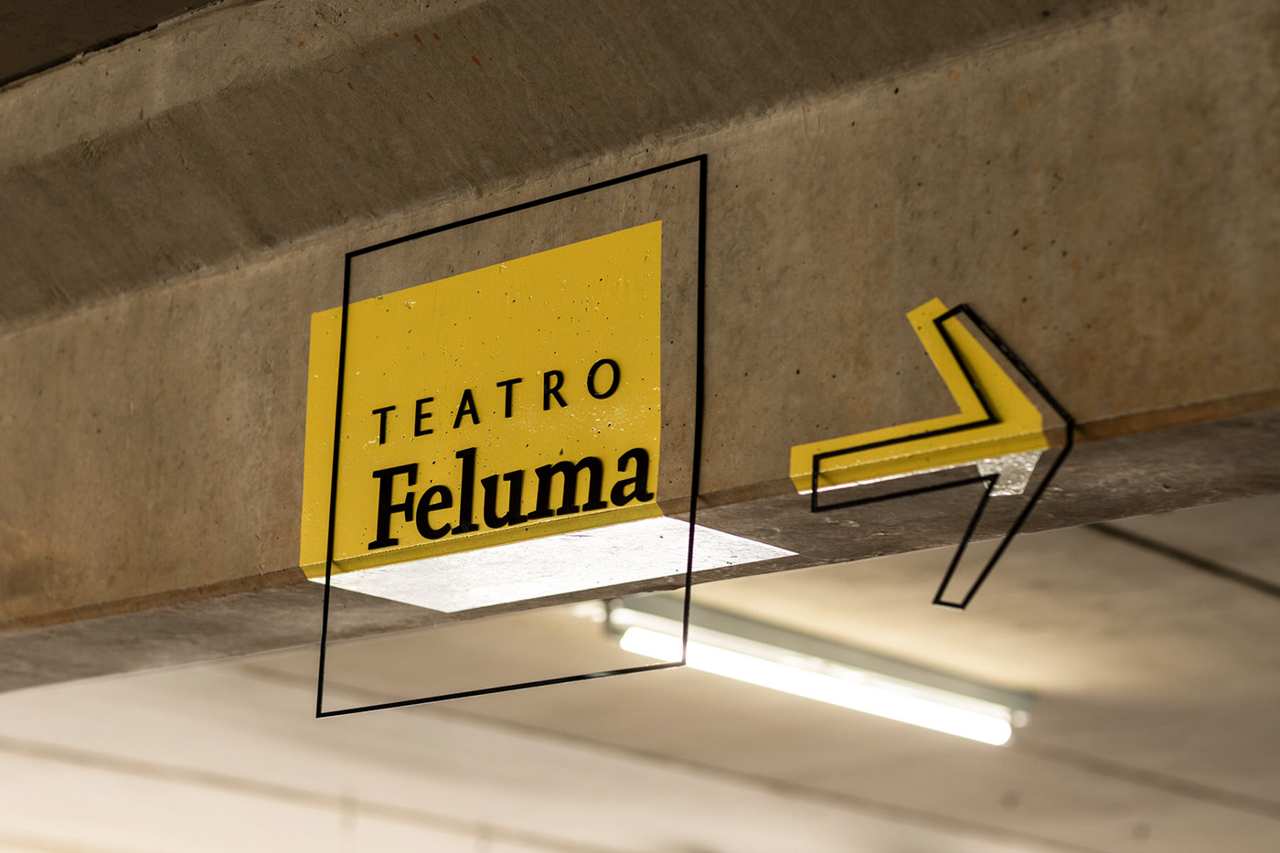 quadrado Signage Sinalização teatro theater 