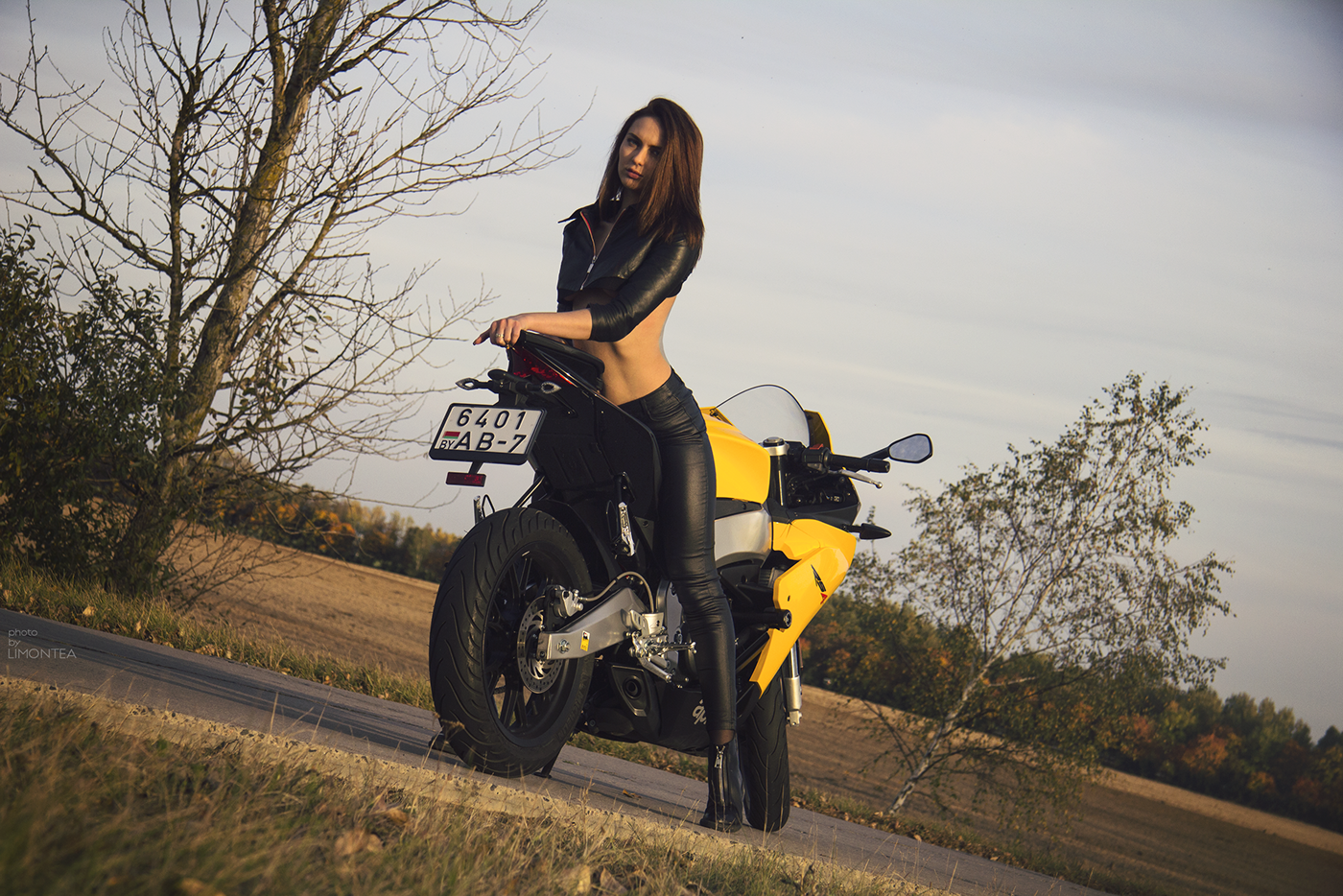 Aprilia moto motorcycle Bike girl model photo photosrt woman biker