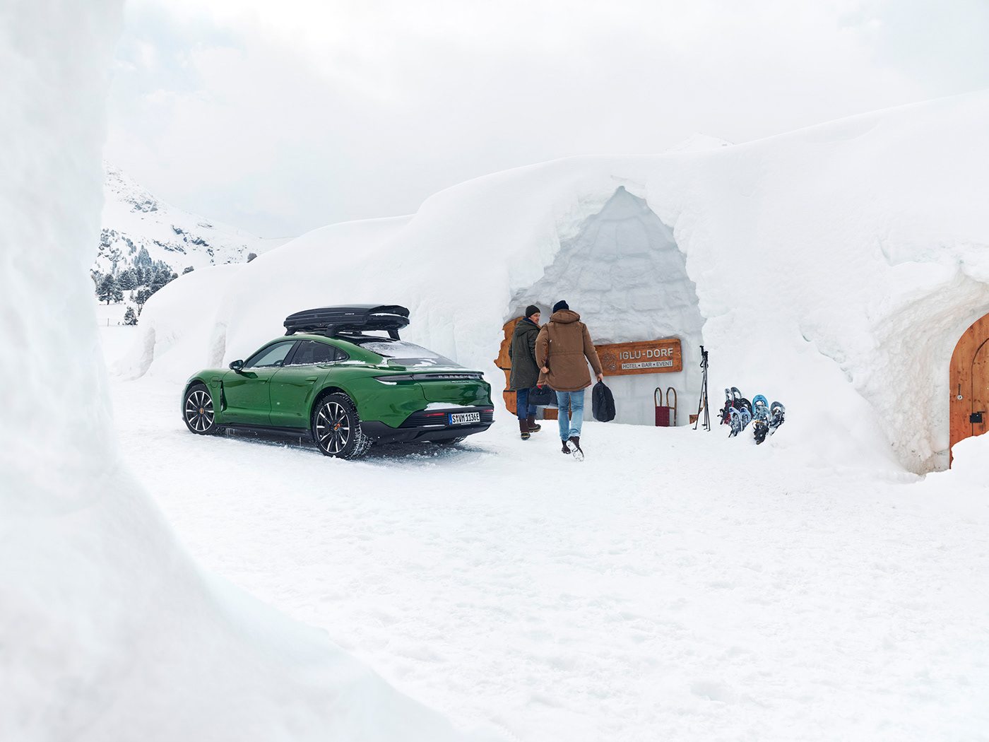 accessoires alps campaign commission equipment Landscape Porsche snow transportation video