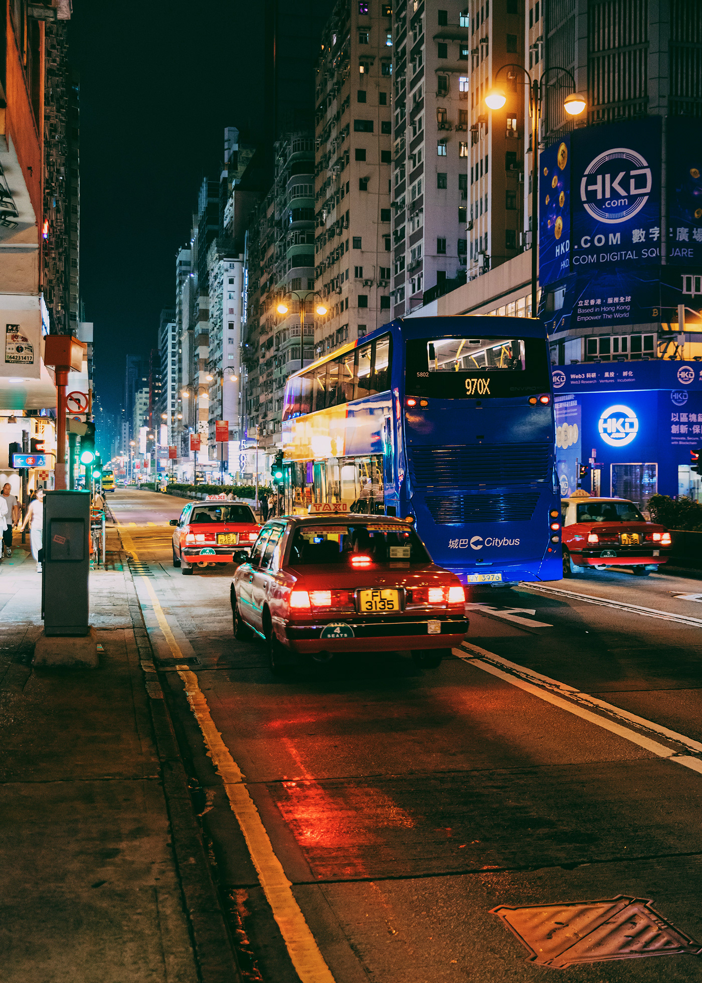 hongkong 다폴 neon lights taxi road Film   cinematography Video Editing 카지노