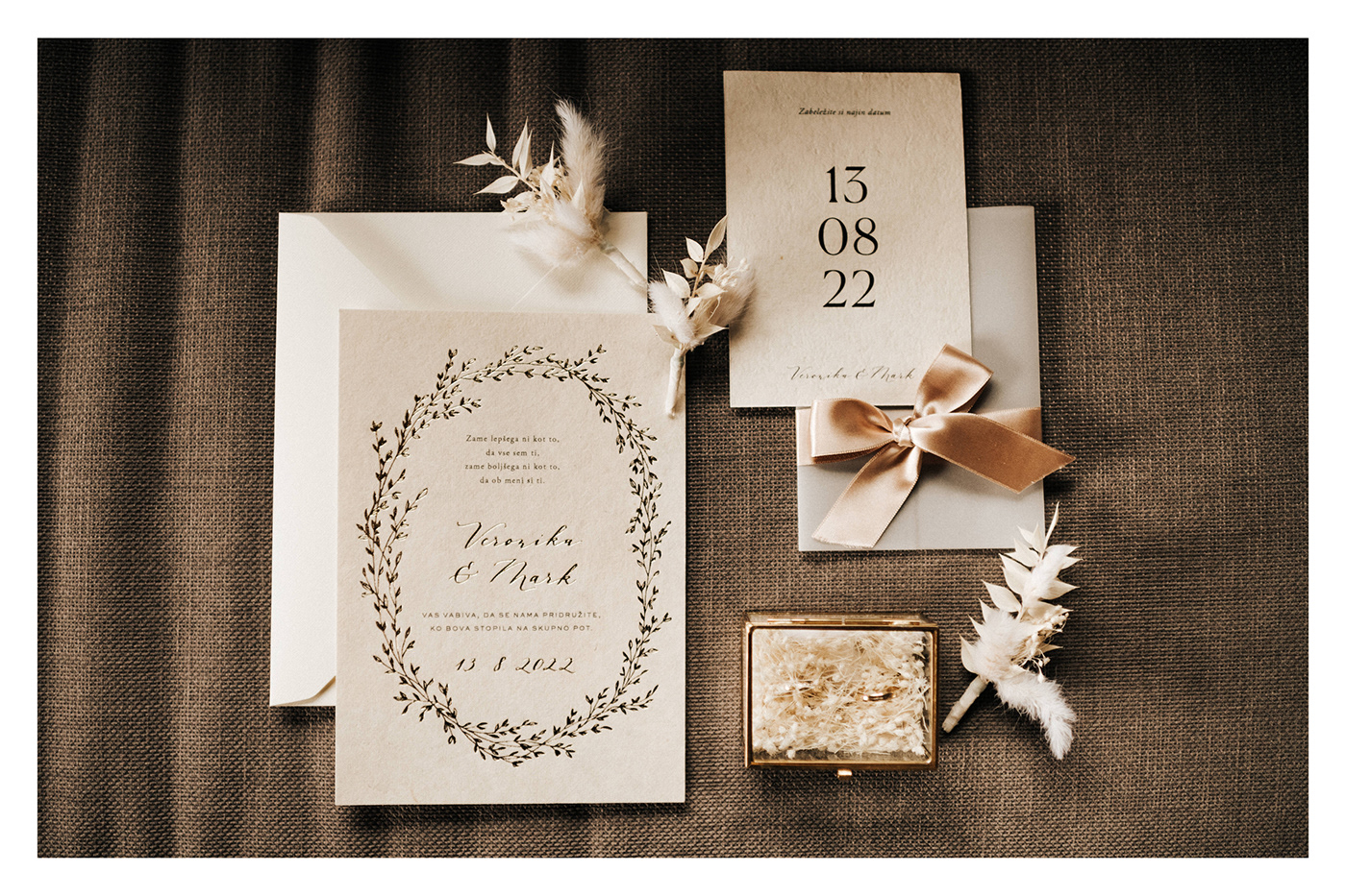 gold foil ILLUSTRATION  Invitation lettering save the date Stationery wedding illustration wedding invitation wedding invitations welcome board