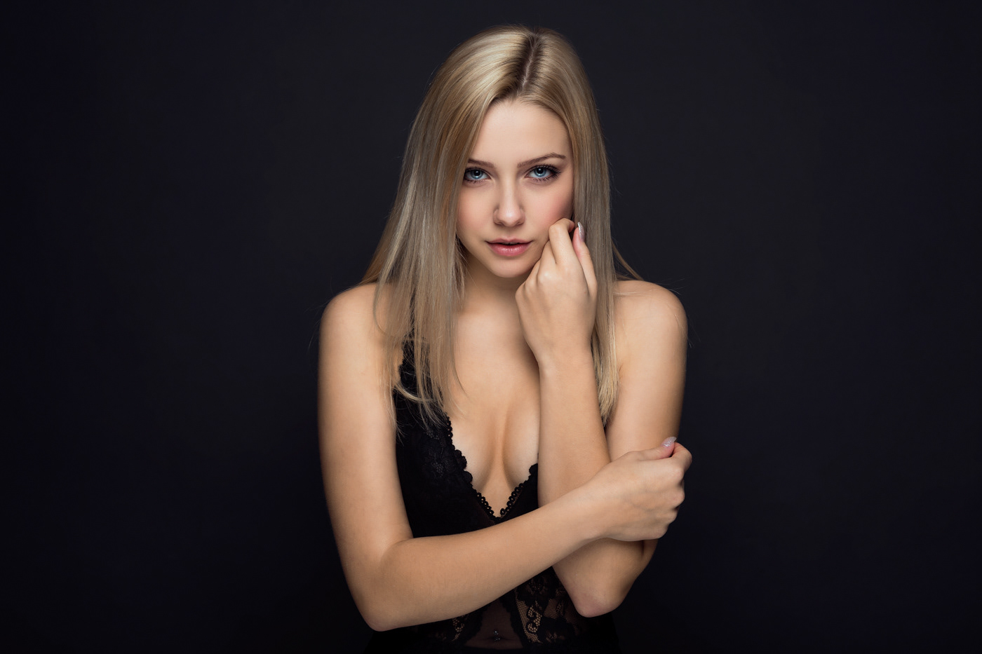studio portrait intense sexy female girl dark indoor blonde retouch