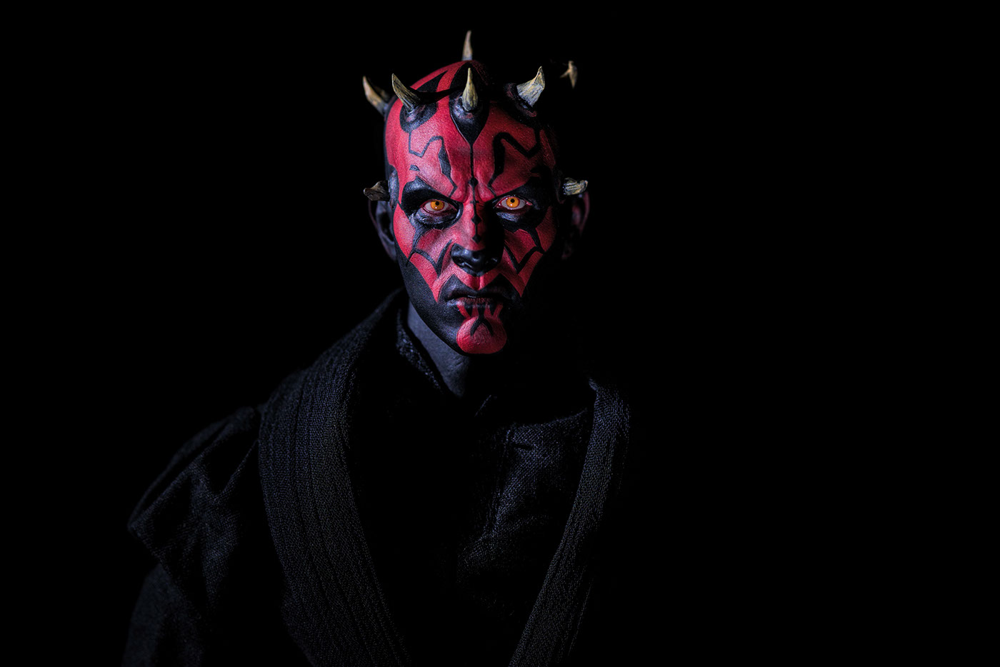 Series of Darth Maul Hot Toys figure from the Battle on Naboo. 